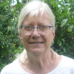 Ms Marianne Bouton