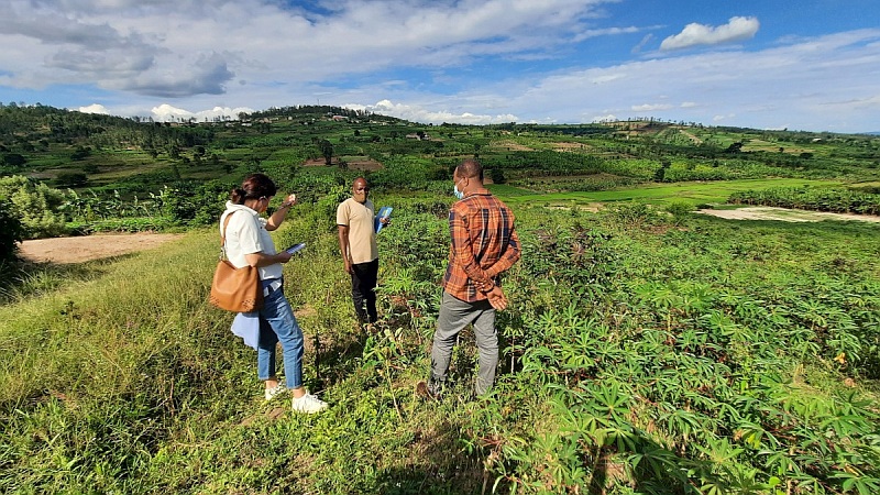 susanne visiting mbayaya farm 20220324 152136